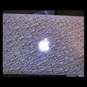 Swarovski Crystal and Pearl MacBook Air A1466 case
